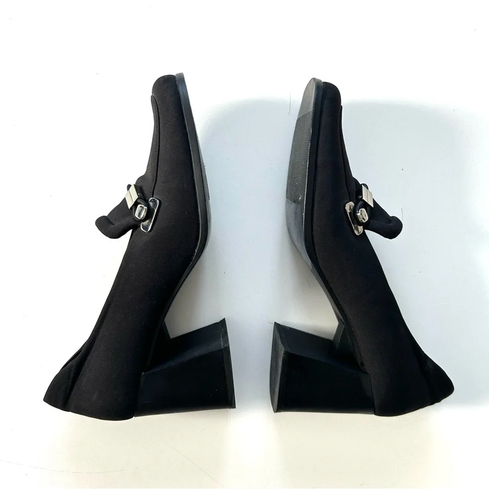 Vero Studio retro black